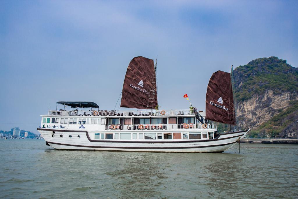 Garden Bay Luxury Cruise Hotel Ha Long Bagian luar foto