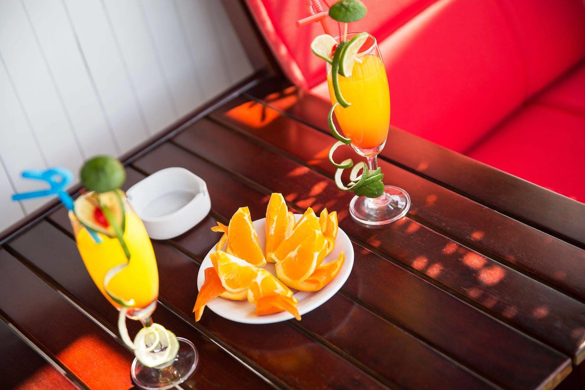 Garden Bay Luxury Cruise Hotel Ha Long Bagian luar foto